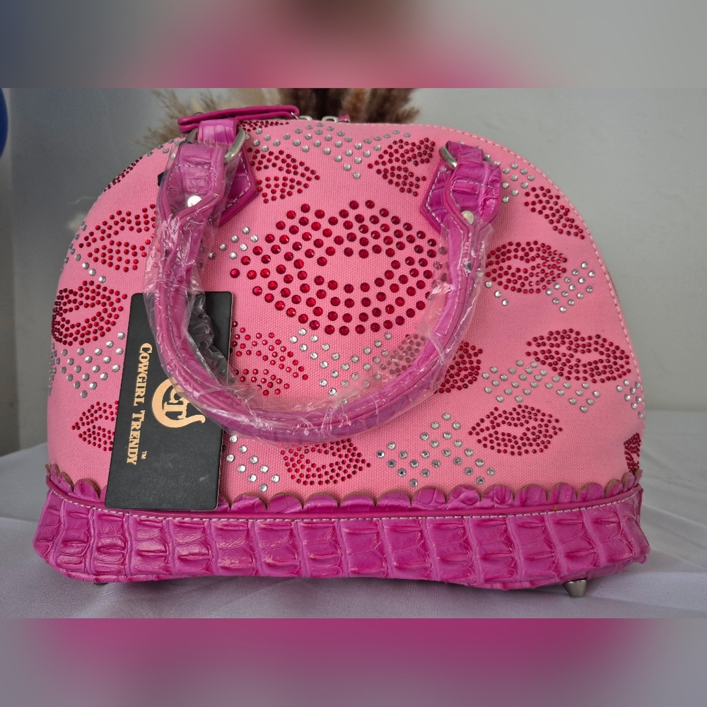 Cowgirl Trendy Fuchsia Western  Stone Lips Handbag
